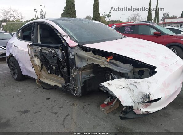 7SAYGDED5SF249158 2025 TESLA MODEL Y Pink Դիմացի տեսք