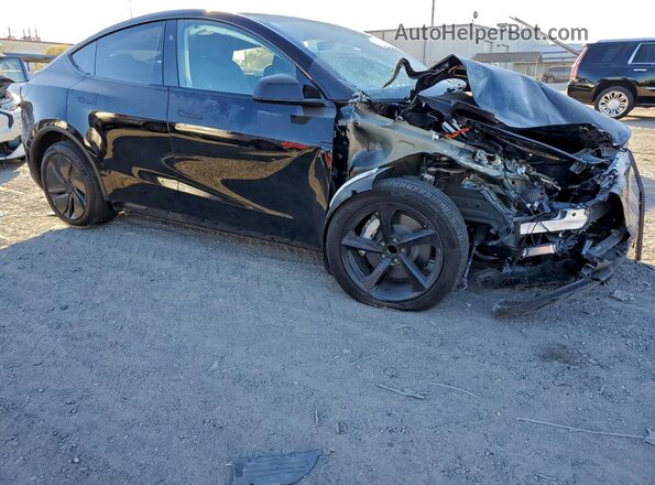 7SAYGDED5TA579932 2026 TESLA MODEL Черный Передняя правая четверть