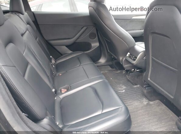 7SAYGDED6SF243935 2025 TESLA MODEL Y Gray 