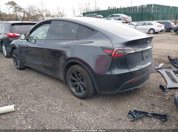 7SAYGDED6SF243935 2025 TESLA MODEL Y Gray 