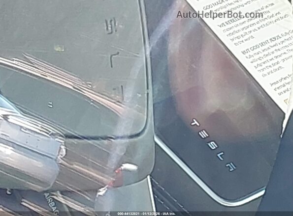 7SAYGDED6TA491861 2026 TESLA MODEL Y Белый Вид панели приборов
