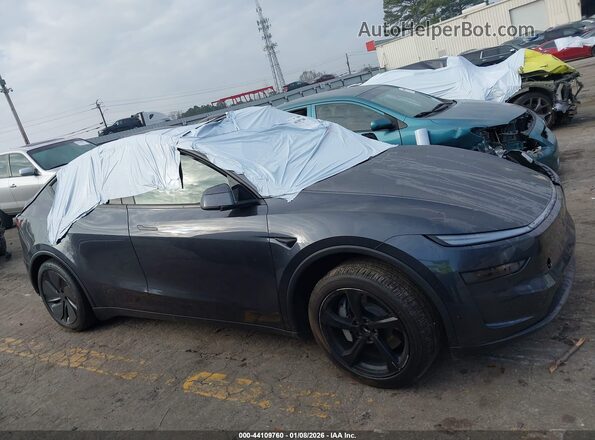 7SAYGDED7TA441759 2026 TESLA MODEL Y Gray Instrument cluster view
