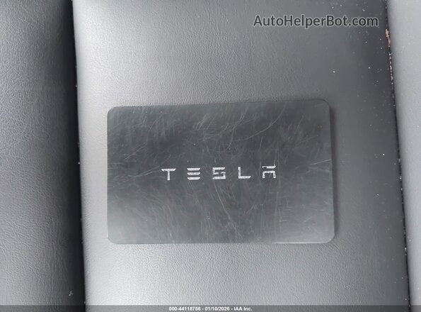7SAYGDED8SA375060 2025 TESLA MODEL Y Black Вид панелі приладів
