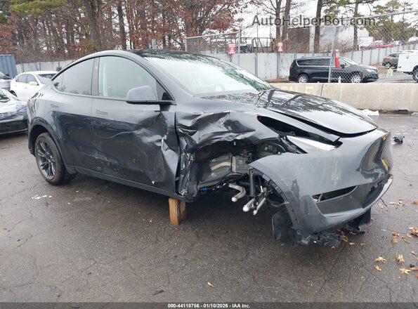 7SAYGDED8SA375060 2025 TESLA MODEL Y Black Вид спереду