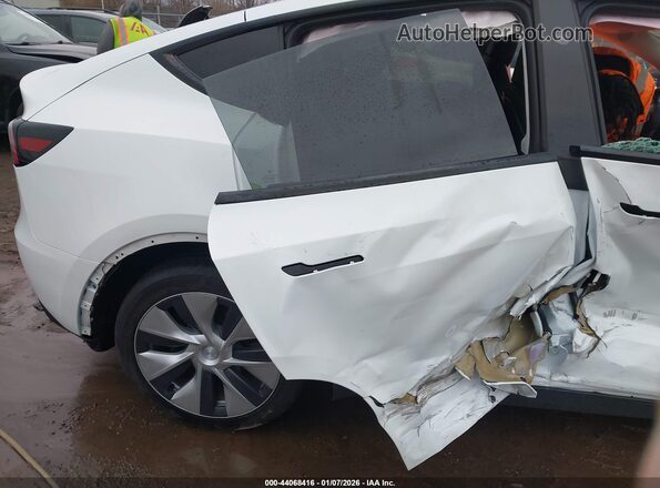 7SAYGDEE0PF807160 2023 TESLA MODEL Y White 