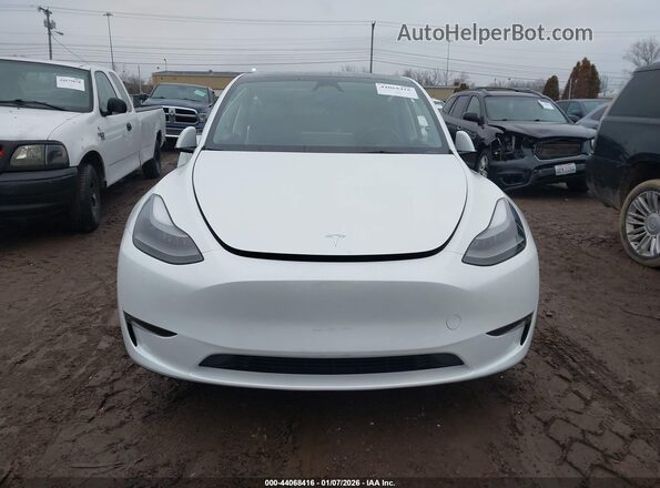 7SAYGDEE0PF807160 2023 TESLA MODEL Y White Вид щитка приладів