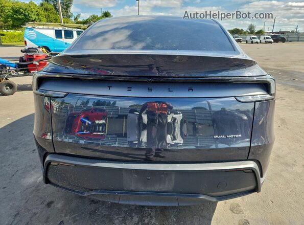 7SAYGDEE0TA443264 2026 TESLA MODEL Silver უკანა ხედი