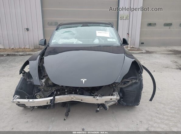 7SAYGDEE1NA007512 2022 TESLA MODEL Y Black წინა პანელის ხედი