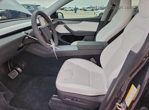7SAYGDEE1TA465788 2026 TESLA MODEL Gray Vista interior delantera