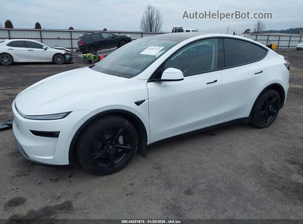 7SAYGDEE1TF440506 2026 TESLA MODEL Y White Front left