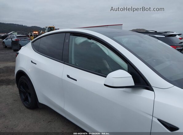 7SAYGDEE1TF440506 2026 TESLA MODEL Y White 