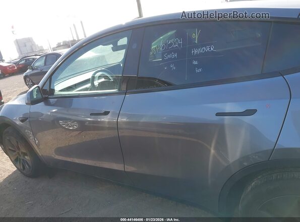 7SAYGDEE2SF287262 2025 TESLA MODEL Y Gray 