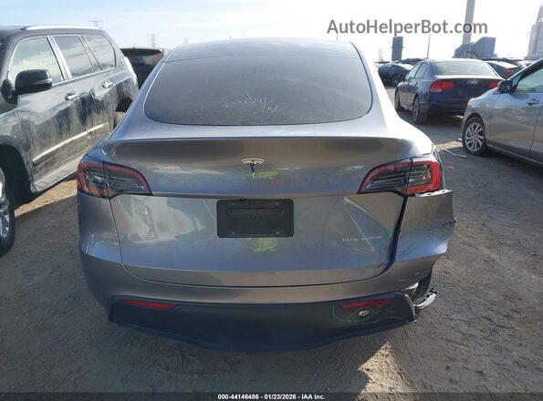 7SAYGDEE2SF287262 2025 TESLA MODEL Y Gray 