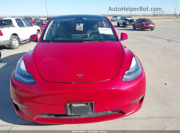 7SAYGDEE3NF386239 2022 TESLA MODEL Y Red Rear interior view