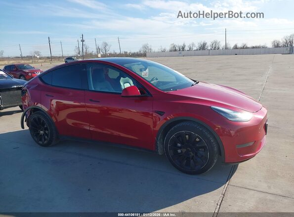 7SAYGDEE3NF386239 2022 TESLA MODEL Y Red 360 interior view