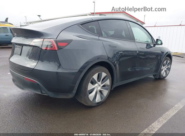 7SAYGDEE3RF064576 2024 TESLA MODEL Y Gray Задня права чверть