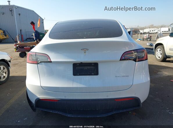 7SAYGDEE4NF385049 2022 TESLA MODEL Y White 