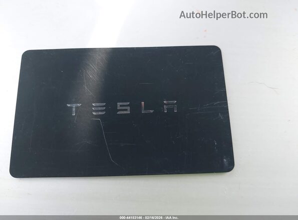 7SAYGDEE4NF385049 2022 TESLA MODEL Y White წინა პანელის ხედი
