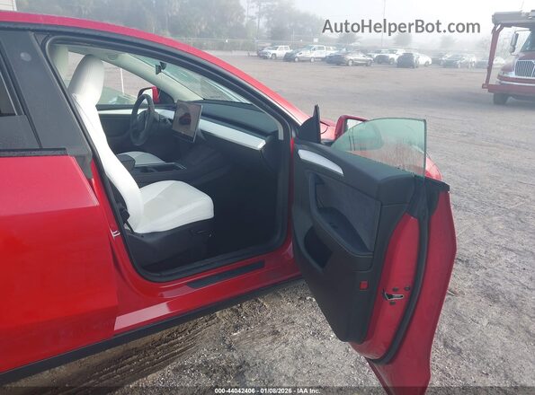 7SAYGDEE4PF745231 2023 TESLA MODEL Y Red Սալոնի դիմացի տեսք