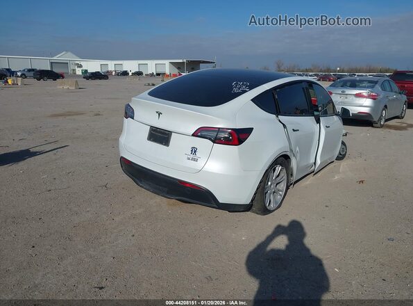 7SAYGDEE4RA290686 2024 TESLA MODEL Y White Հետևի աջ