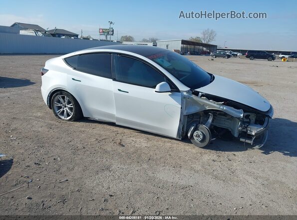 7SAYGDEE4RA290686 2024 TESLA MODEL Y White Դիմացի տեսք