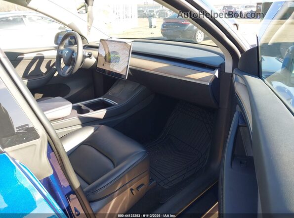 7SAYGDEE6NA019607 2022 TESLA MODEL Y Dark Blue წინა სალონის ხედი