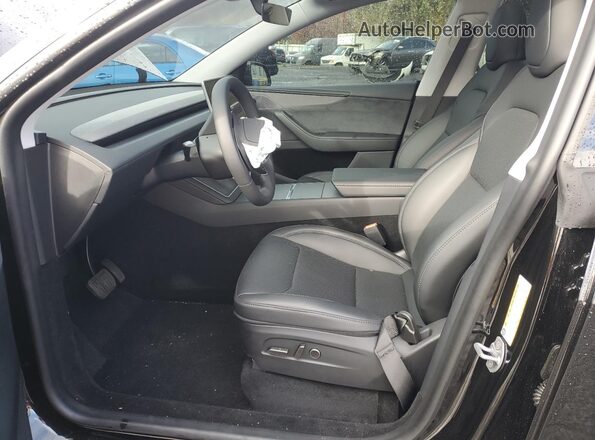 7SAYGDEE6TF414824 2026 TESLA MODEL Черный Вид салона спереди