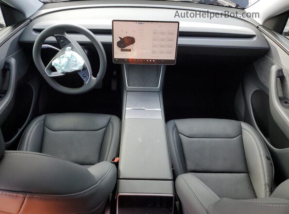 7SAYGDEE6TF414824 2026 TESLA MODEL Черный Вид панели приборов
