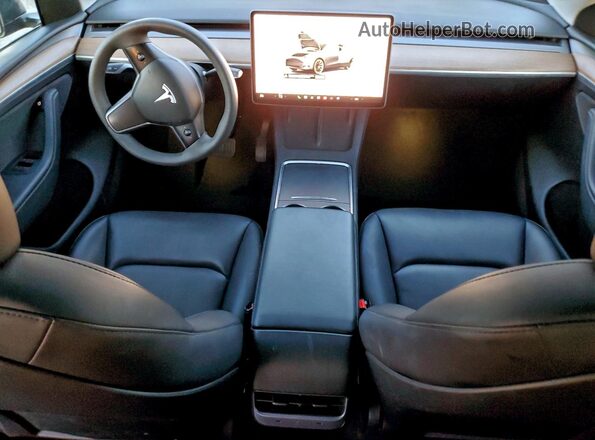7SAYGDEE8PA129626 2023 TESLA MODEL Silver Dashboard view