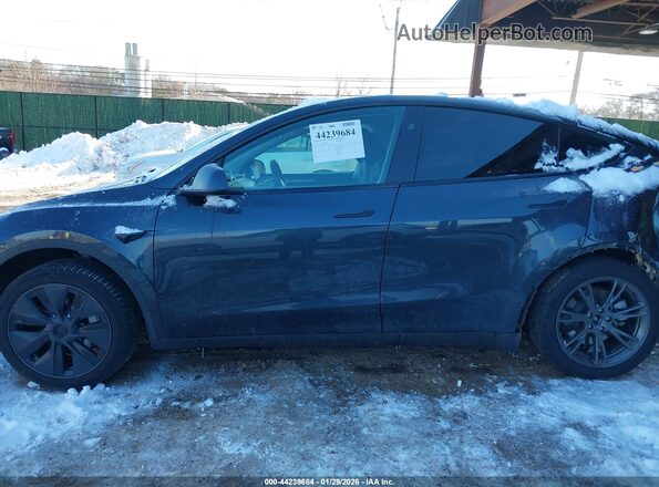 7SAYGDEE8SA367257 2025 TESLA MODEL Y Gray 