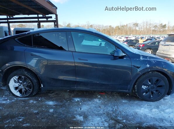 7SAYGDEE8SA367257 2025 TESLA MODEL Y Gray Vista interior de 360 grados