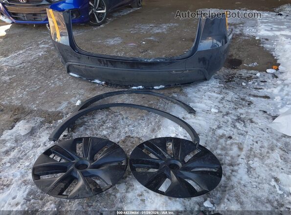 7SAYGDEE8SA367257 2025 TESLA MODEL Y Gray Vista del cuadro de instrumentos