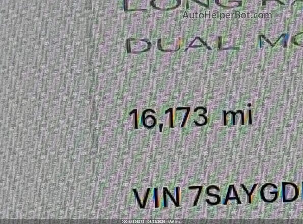 7SAYGDEE8SF270675 2025 TESLA MODEL Y Серый 