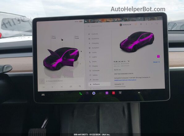7SAYGDEE8SF270675 2025 TESLA MODEL Y Серый 