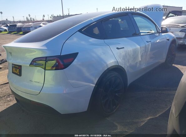 7SAYGDEE9RA222562 2024 TESLA MODEL Y Белый Задняя правая четверть