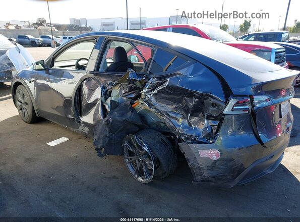 7SAYGDEE9RF114574 2024 TESLA MODEL Y Gray 