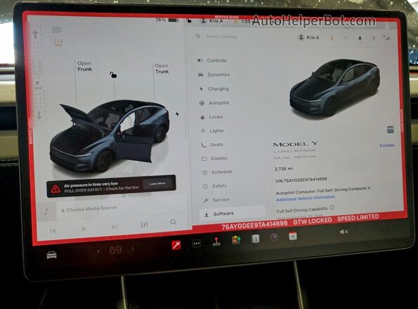 7SAYGDEE9TA414698 2026 TESLA MODEL Gray ხელსაწყოთა პანელის ხედი