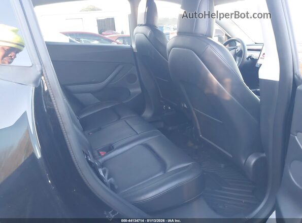 7SAYGDEEXNF321503 2022 TESLA MODEL Y Black Вид наклейки з VIN-кодом