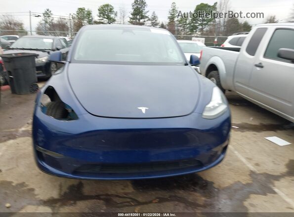 7SAYGDEEXNF574398 2022 TESLA MODEL Y Blue Rear interior view