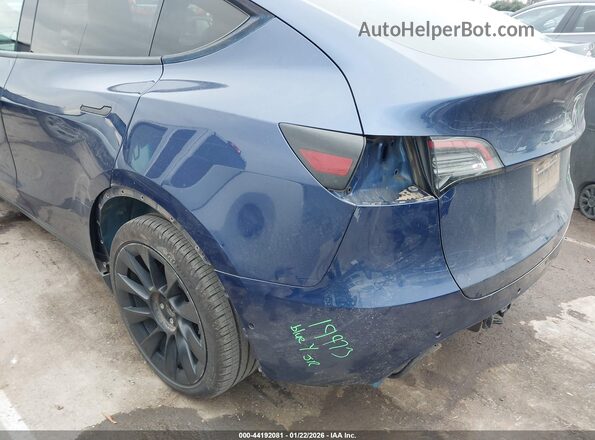 7SAYGDEEXNF574398 2022 TESLA MODEL Y Blue 