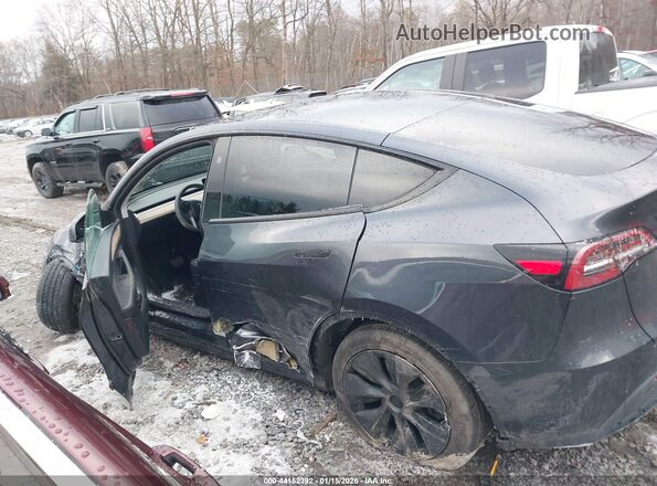 7SAYGDEEXSF288627 2025 TESLA MODEL Y Серый 
