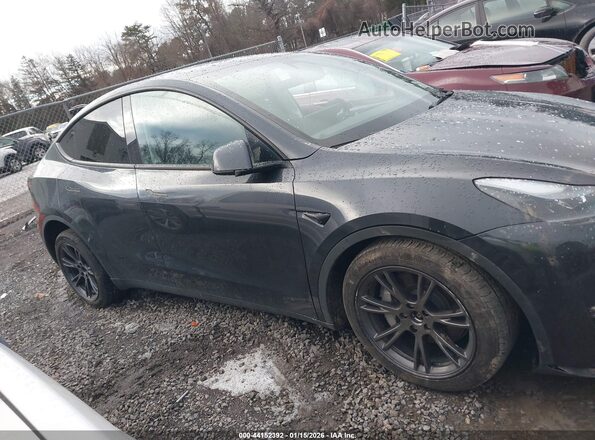 7SAYGDEEXSF288627 2025 TESLA MODEL Y Серый 