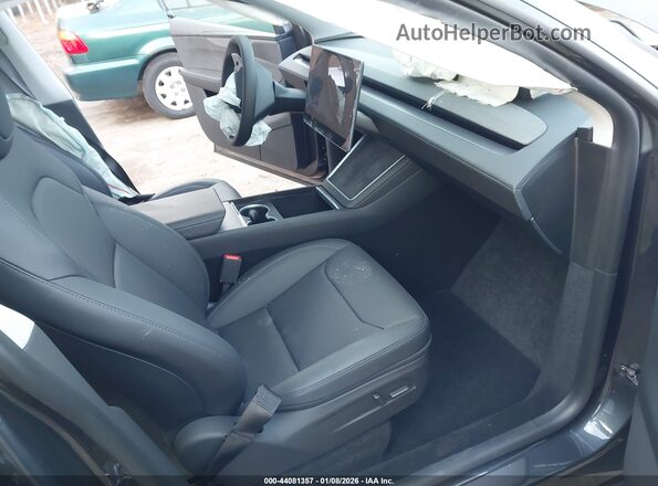 7SAYGDEEXTA582530 2026 TESLA MODEL Y Серый Вид салона спереди