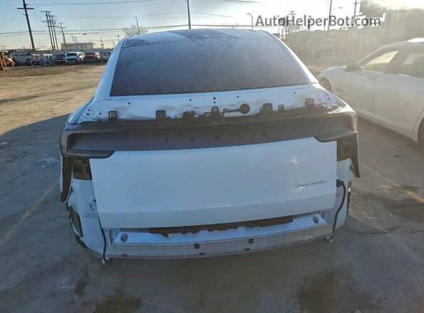 7SAYGDEEXTF377485 2026 TESLA MODEL White Vista interior delantera