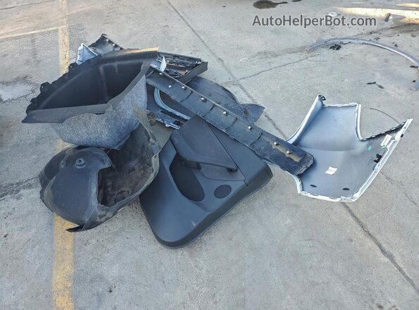 7SAYGDEEXTF377485 2026 TESLA MODEL White Vista interior de 360 grados