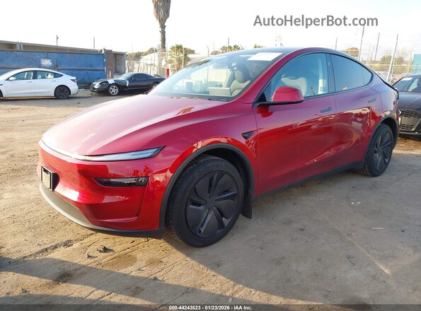 7SAYGDEEXTF403258 2026 TESLA MODEL Y Red წინა მარცხენა ხედი სამი მეოთხედიდან