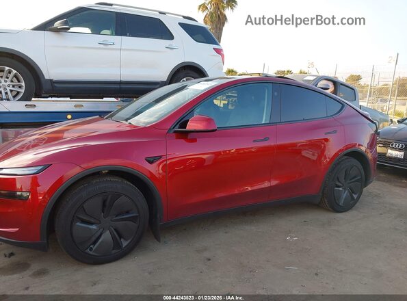 7SAYGDEEXTF403258 2026 TESLA MODEL Y Red სალონის 360-გრადუსიანი ხედი