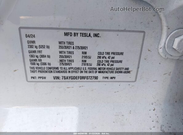 7SAYGDEF0RF072790 2024 TESLA MODEL Y White ძრავის განყოფილების ხედი