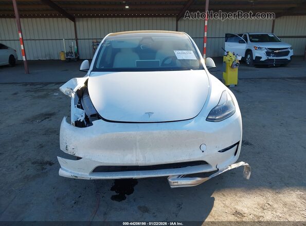 7SAYGDEF0RF072790 2024 TESLA MODEL Y White წინა პანელის ხედი
