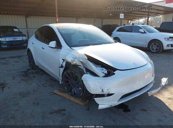 7SAYGDEF0RF072790 2024 TESLA MODEL Y White წინა ხედი